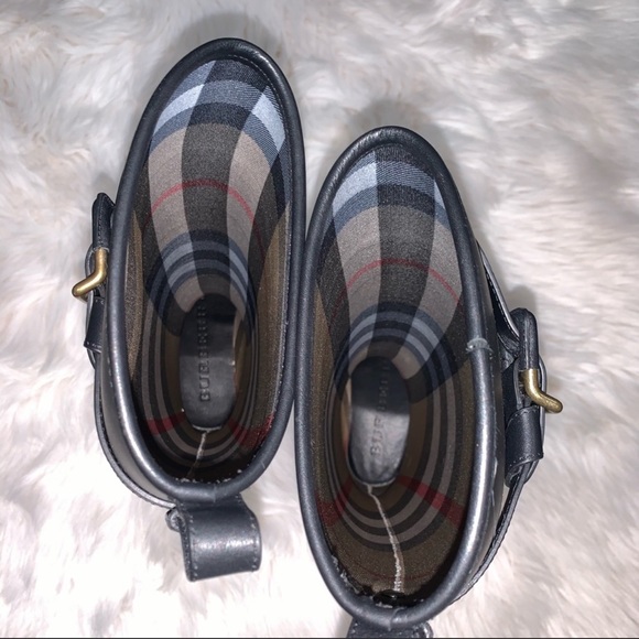 Burberry Rain boots - Picture 3 of 7
